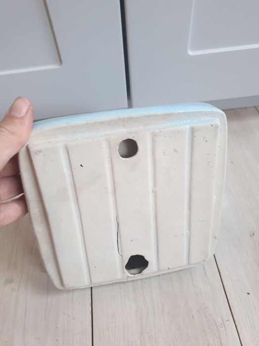 Niebieska stara mydelniczka vintage PRL ceramiczna