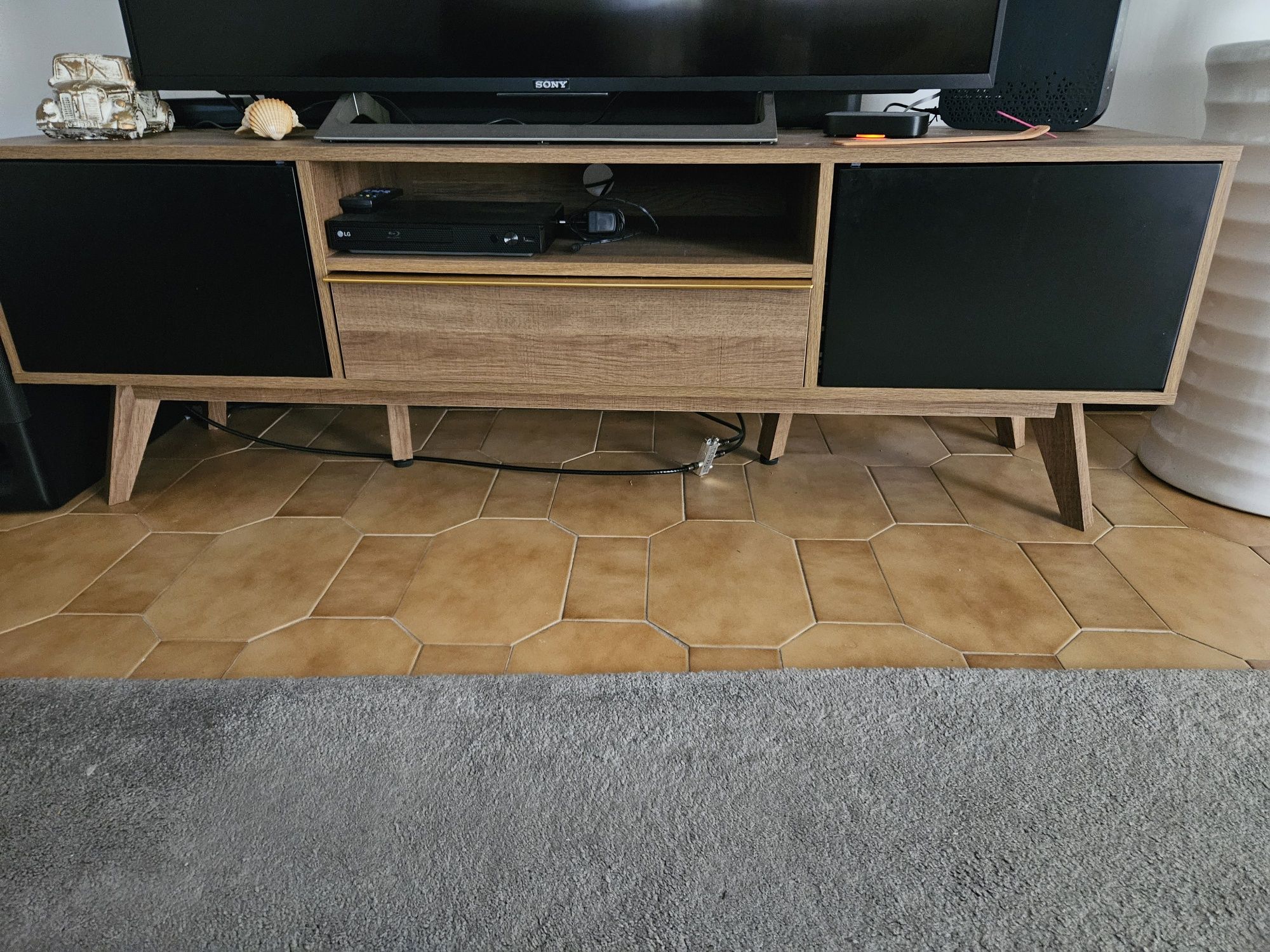 Móvel  de TV em Laminado