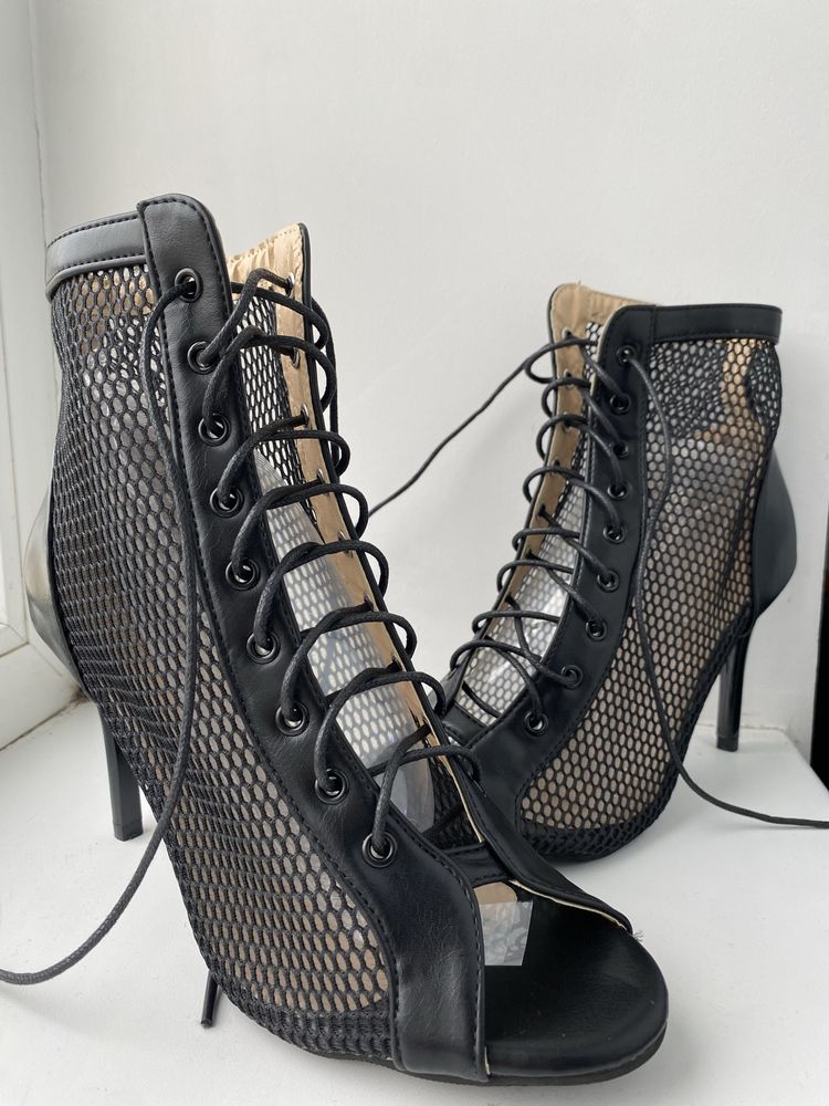 Туфли для heels черные, бежевые  (39 р) 9см