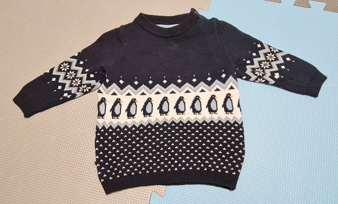 Sweterek w pingwiny rozm. 68, H&M