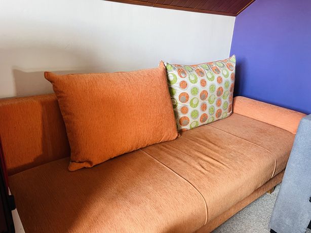 Kanapa rozkładana , łóżko , niebieska i pomarańczowa