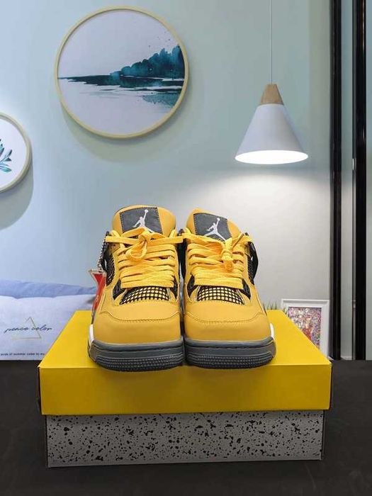 Buty meskie Mokasyny Nike Air Jordan 4 retro tour yellow R.41