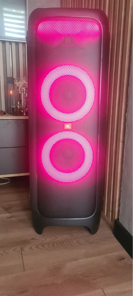 Sprzedam głośnik JBL Partybox 1000