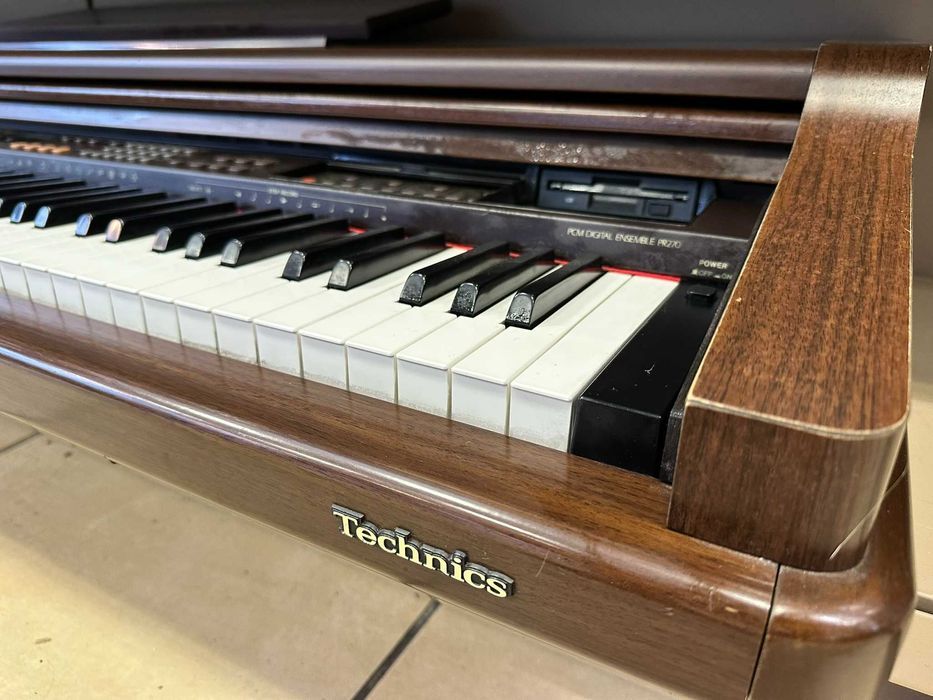 Technics Sx-Pr270 digital piano