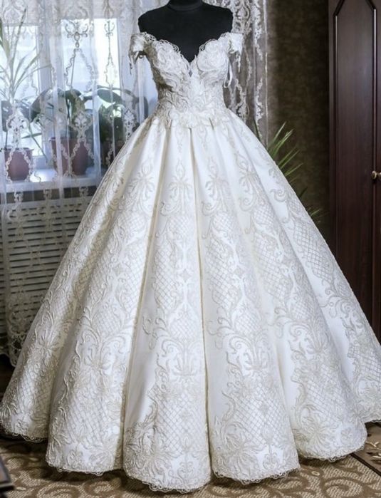 Весільна сукня,нова