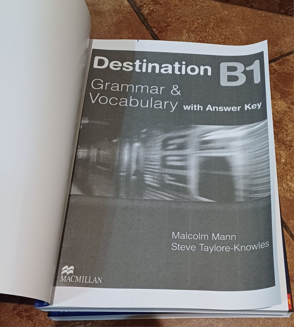 Destination B1 student's Book with key Destination B2 student's Book w