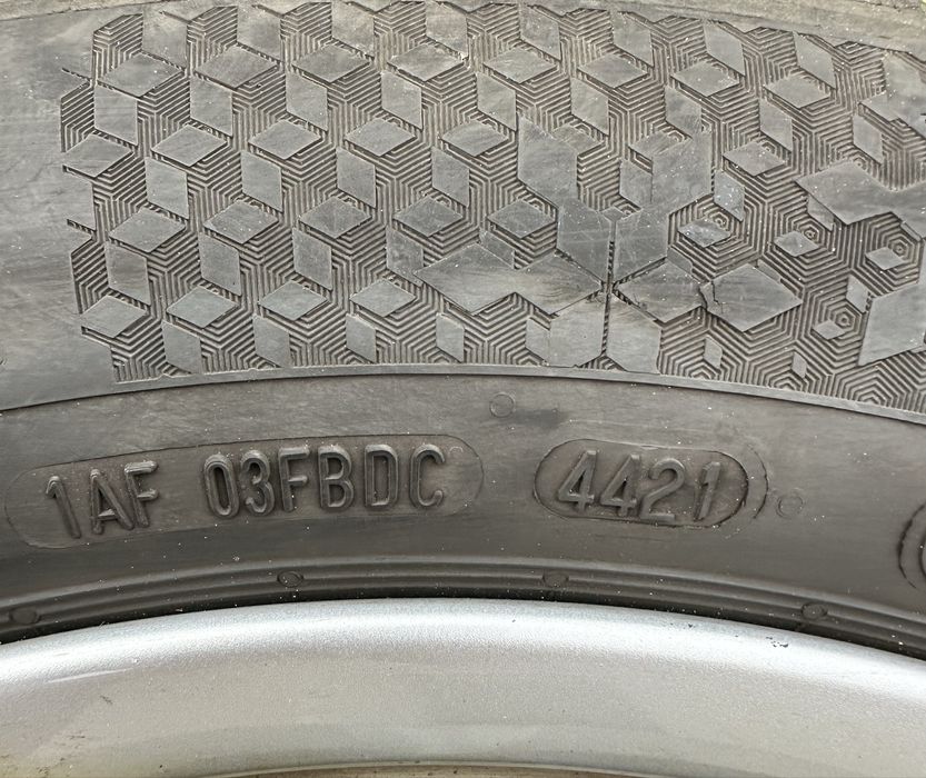 Opony zimowe r17 na felgach aluminiowych