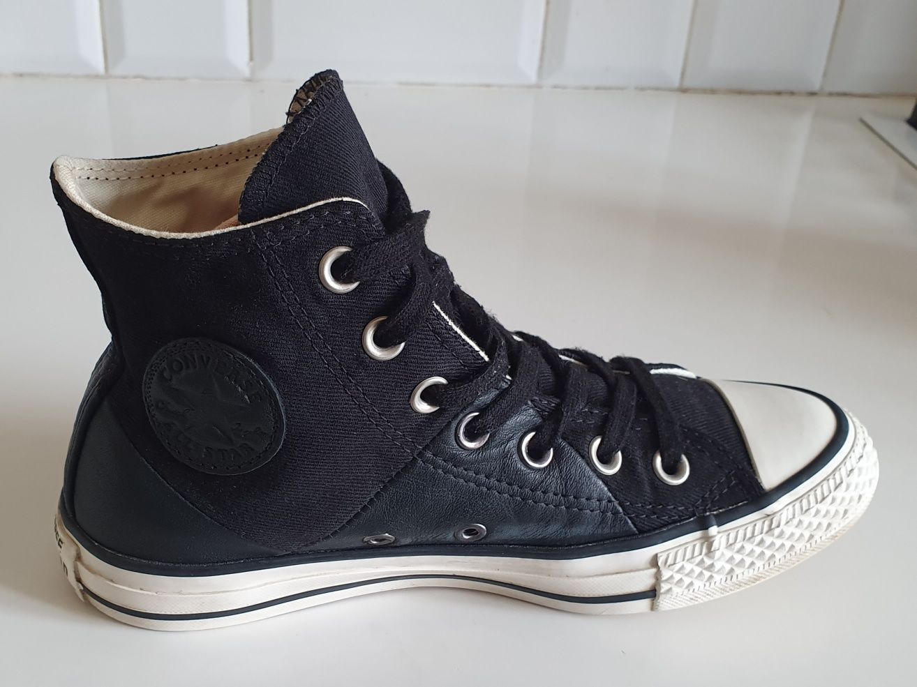 CONVERSE roz. 36.5 wkładka 23 cm super stan