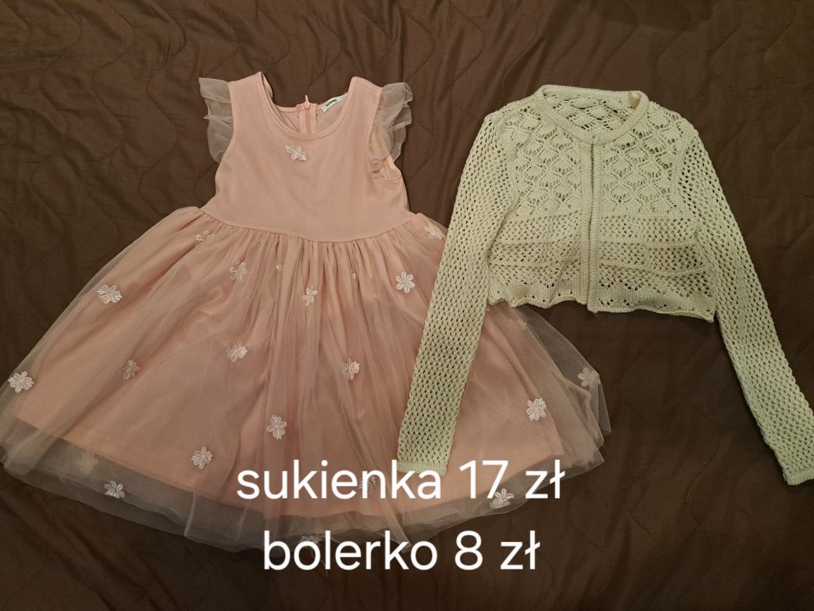 Ubranka dla dziewczynki 122 cm