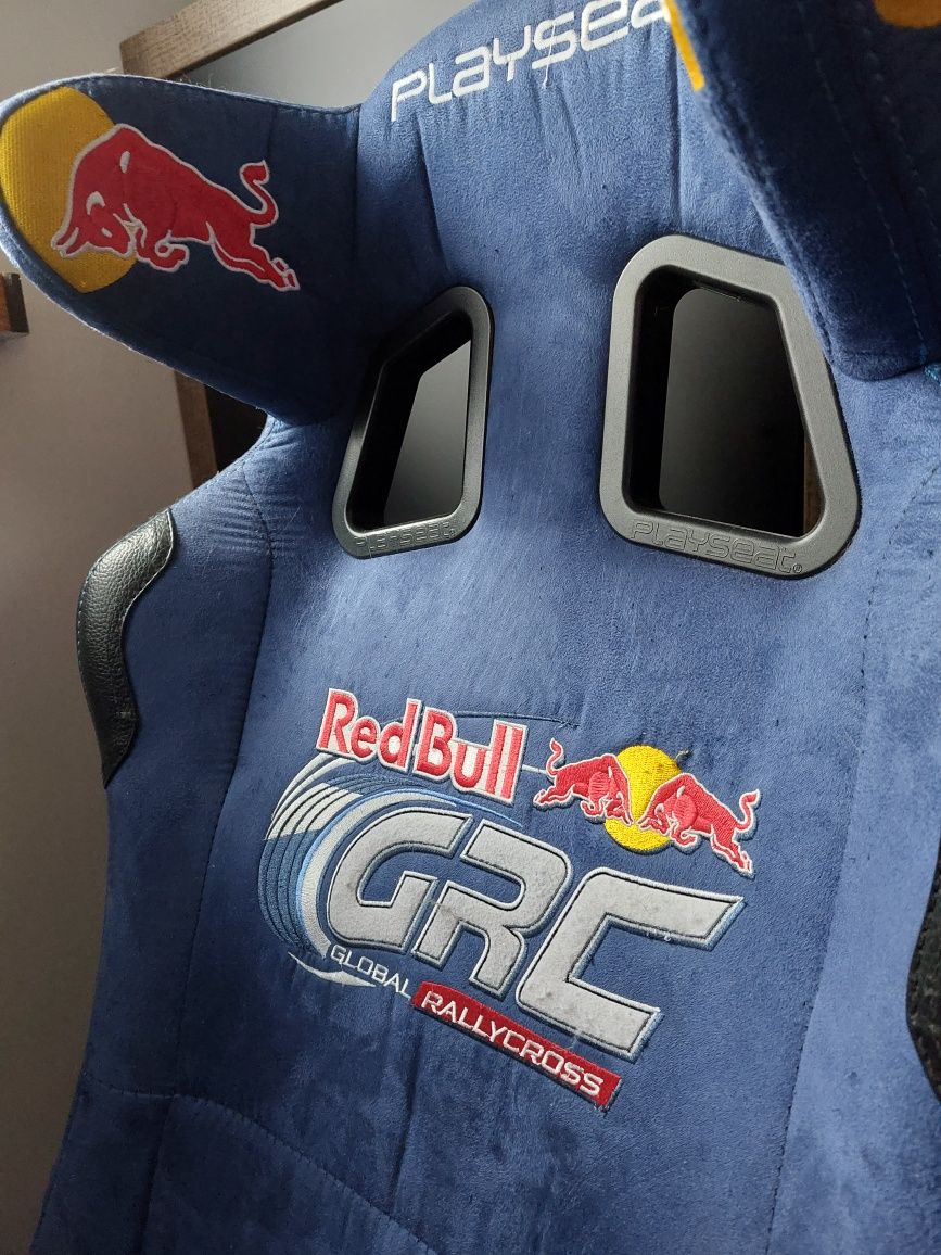 Zestaw PLAYSEAT REDBULL + ThrustmasterT300