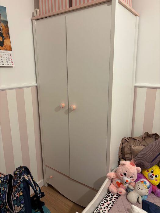 Komplet mebli dziewczęcych