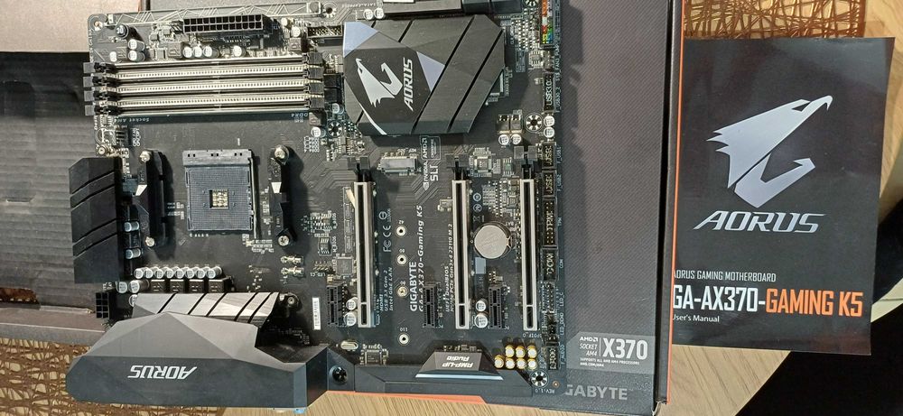 Płyta główna GA-AX370 Gaming K5 + procesor Ryzen 5 1600