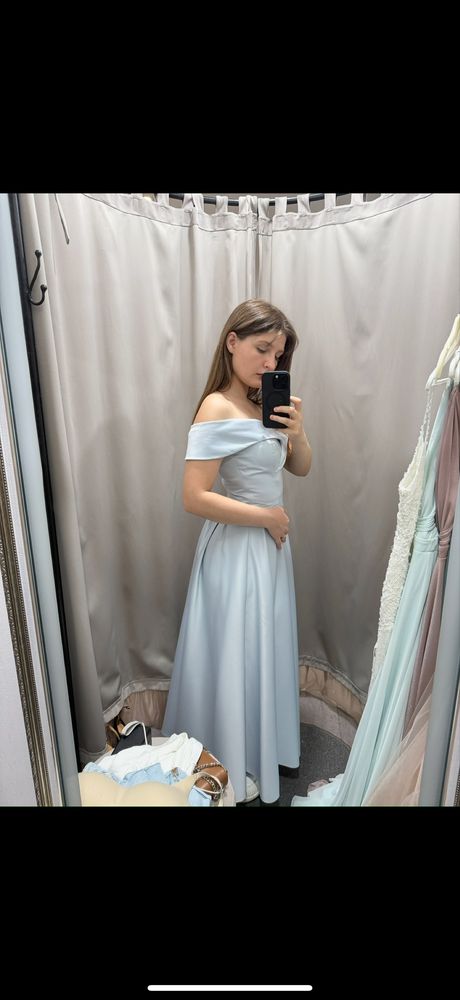 Вечірня сукня на свята
