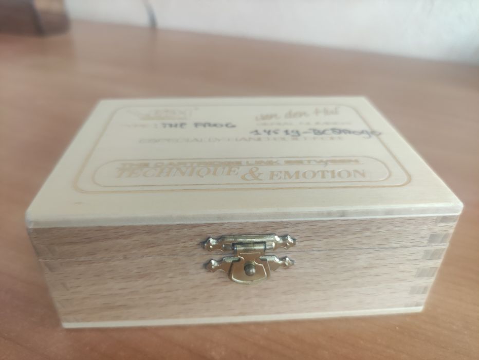 Головка звукоснимателя  Van Den Hull Frog