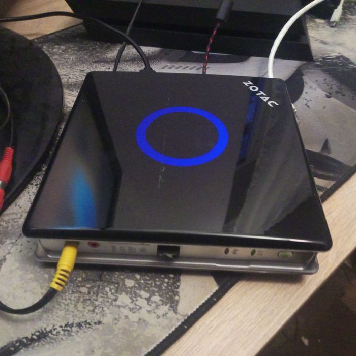 Мини ПК Zotac.  .