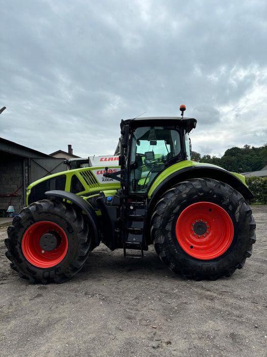 Ciagnik rolniczy Claas Axion 930 Cmatic z GPS s10