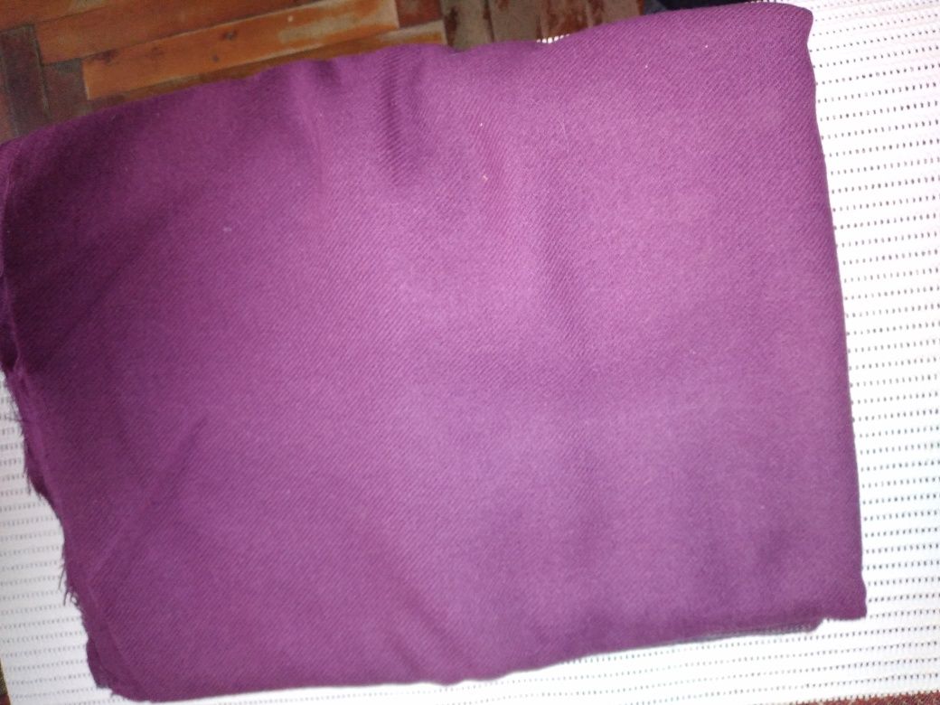 Отрез костюмной ткани шерсть фиолетовая для пошива одежды