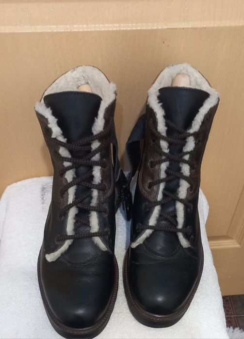 Продам чоловічі оригінальні натуральні зимові черевики нові