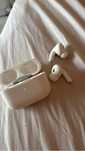 Apple air pods 2 pro