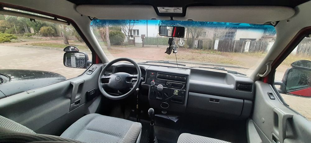 Transporter T4 2.5 tdi 102km 5miejsc.