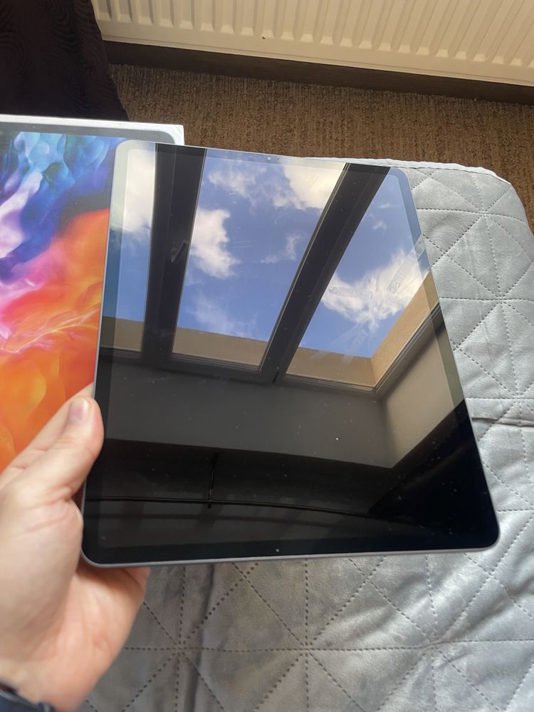 Apple iPad Pro 4 12.9 Идеал! 128gb модель А2229 iCloud