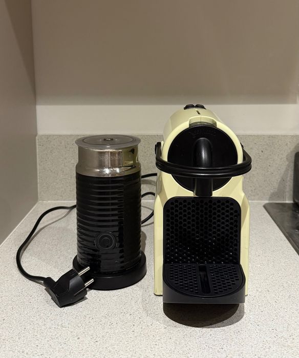 De’Longhi Nespresso Inissia + spieniacz do mleka