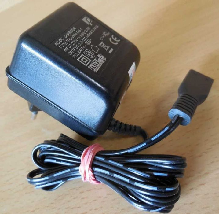 TPL-0514-GS1 AC/DC адаптер 5.3V 140mA/0.74VA