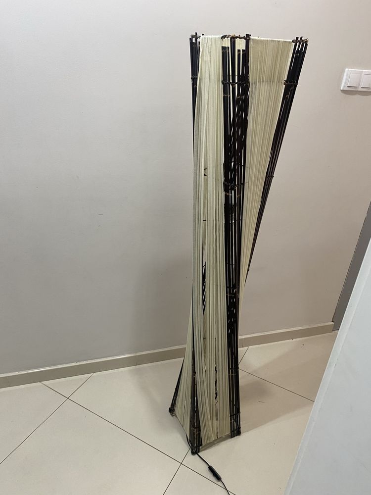 Lampa podlogowa 150 cm