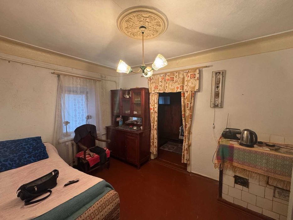 Продаю домик в Р. Урочище возле реки ост.АТБ и1