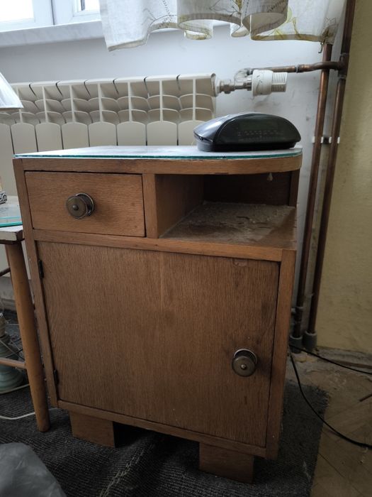 Stare meble drewniane