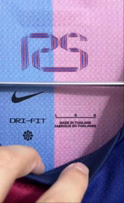 Koszulka domowa NikeRoberta LE na narty Barcelona