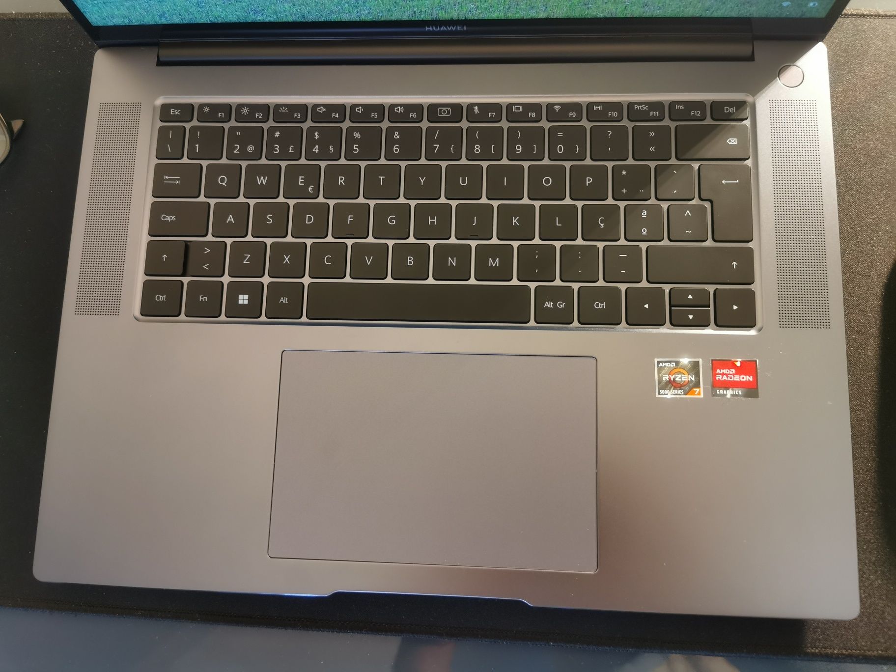 Huawei Matebook 16 - Ryzen 5800H, 16 GB, 512 SSD NOVO GARANTIA