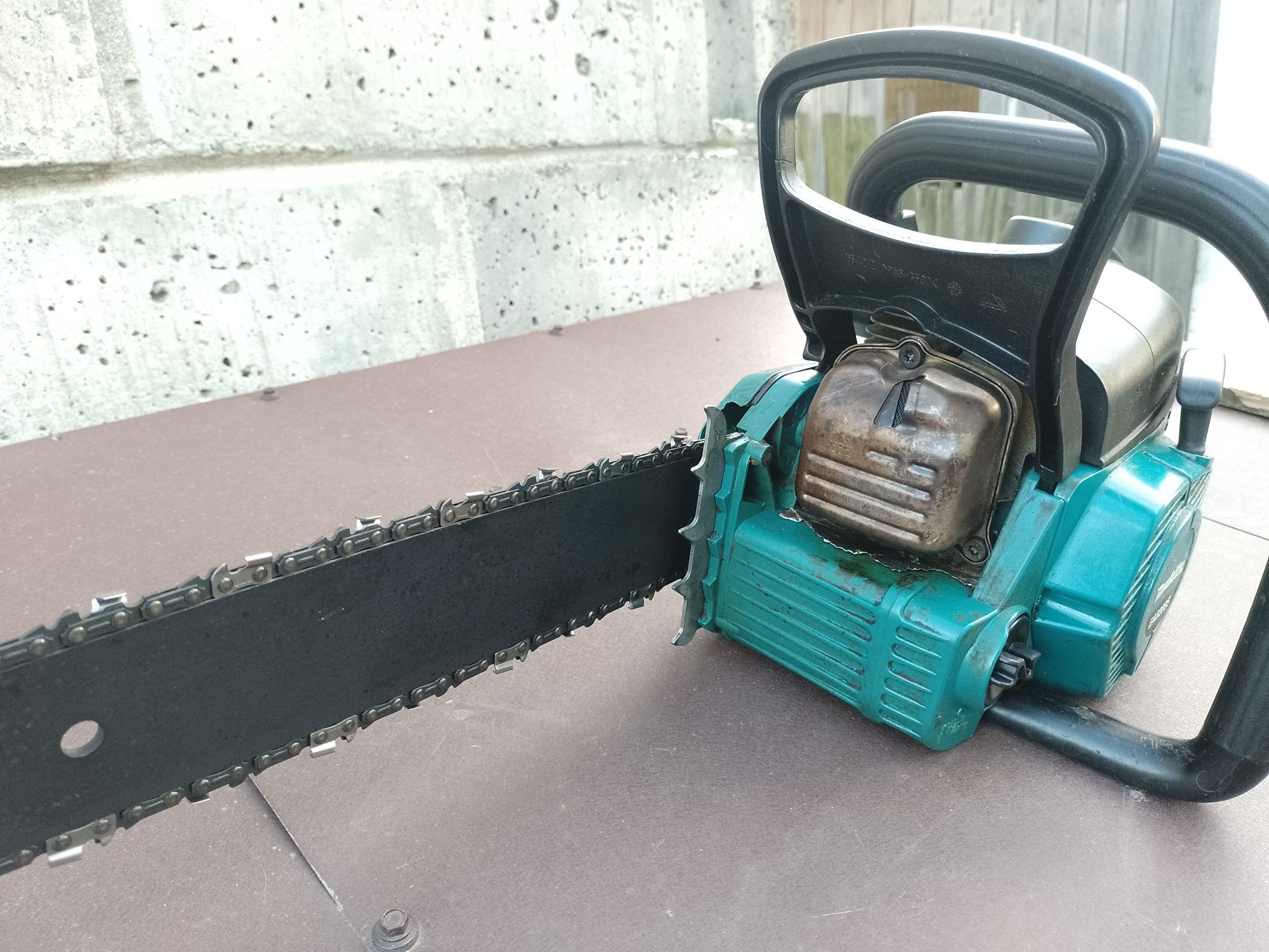 Piła spalinowa Makita EA3200S