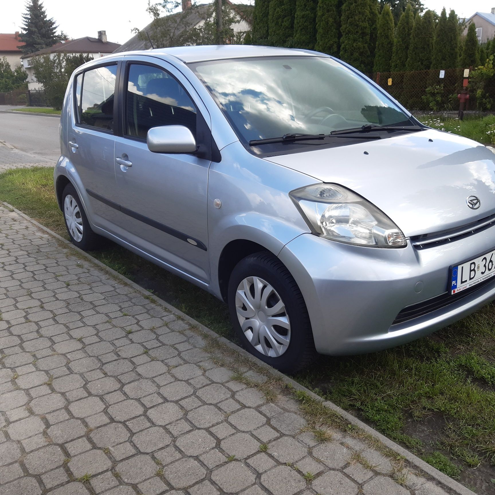 Daihatsu Sirion 1.0 klima oplacony od właściciela.