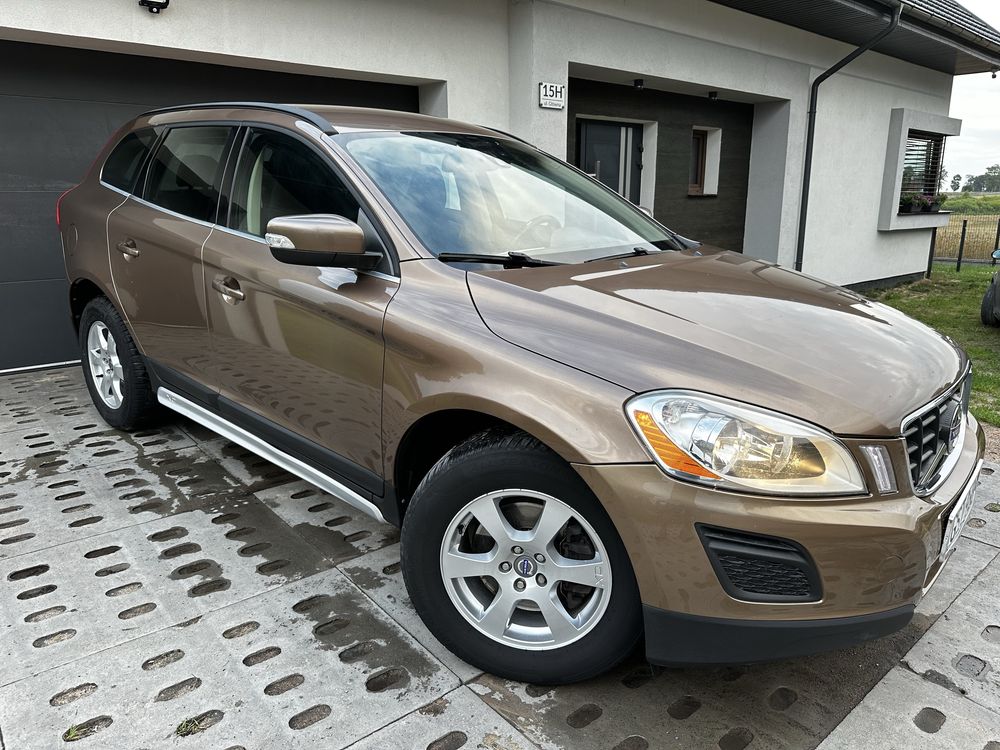 Volvo XC 60 2.0 D5  serwisowany , stan wzorowy