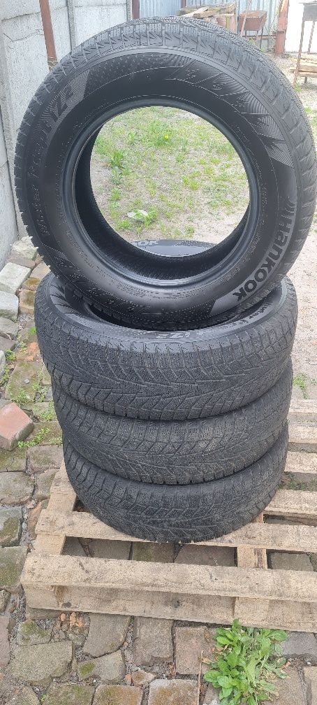 Шины зимние комлект,Шины Hankook Winter i*cept is 2,215/65R16 102T M+S