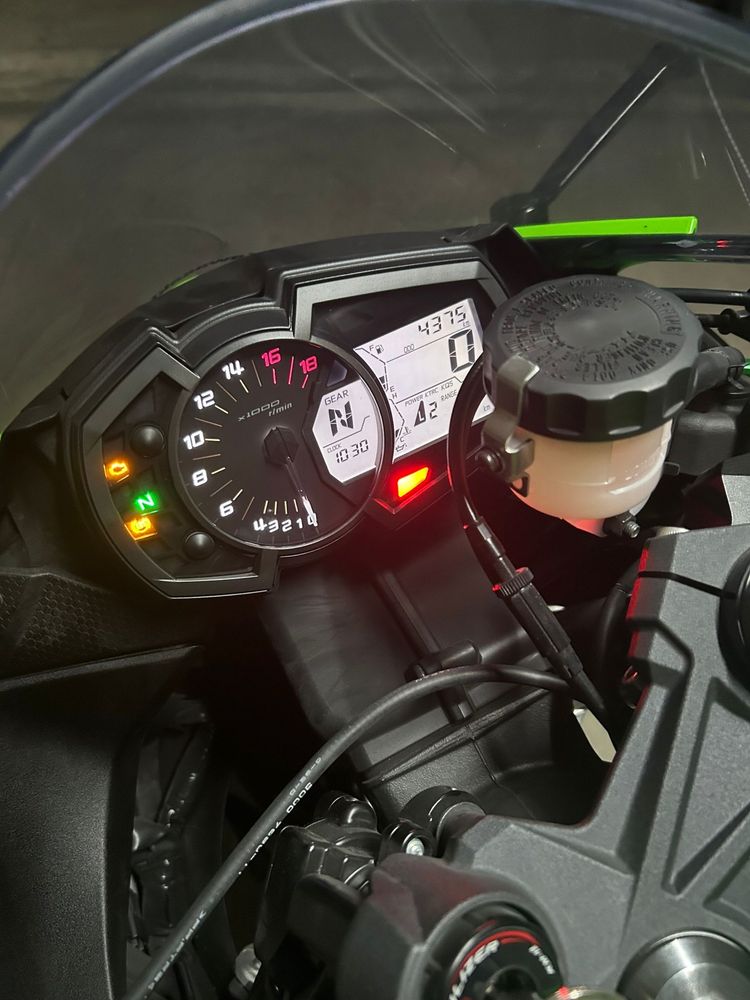 Kawasaki ZX6R KRT ABS