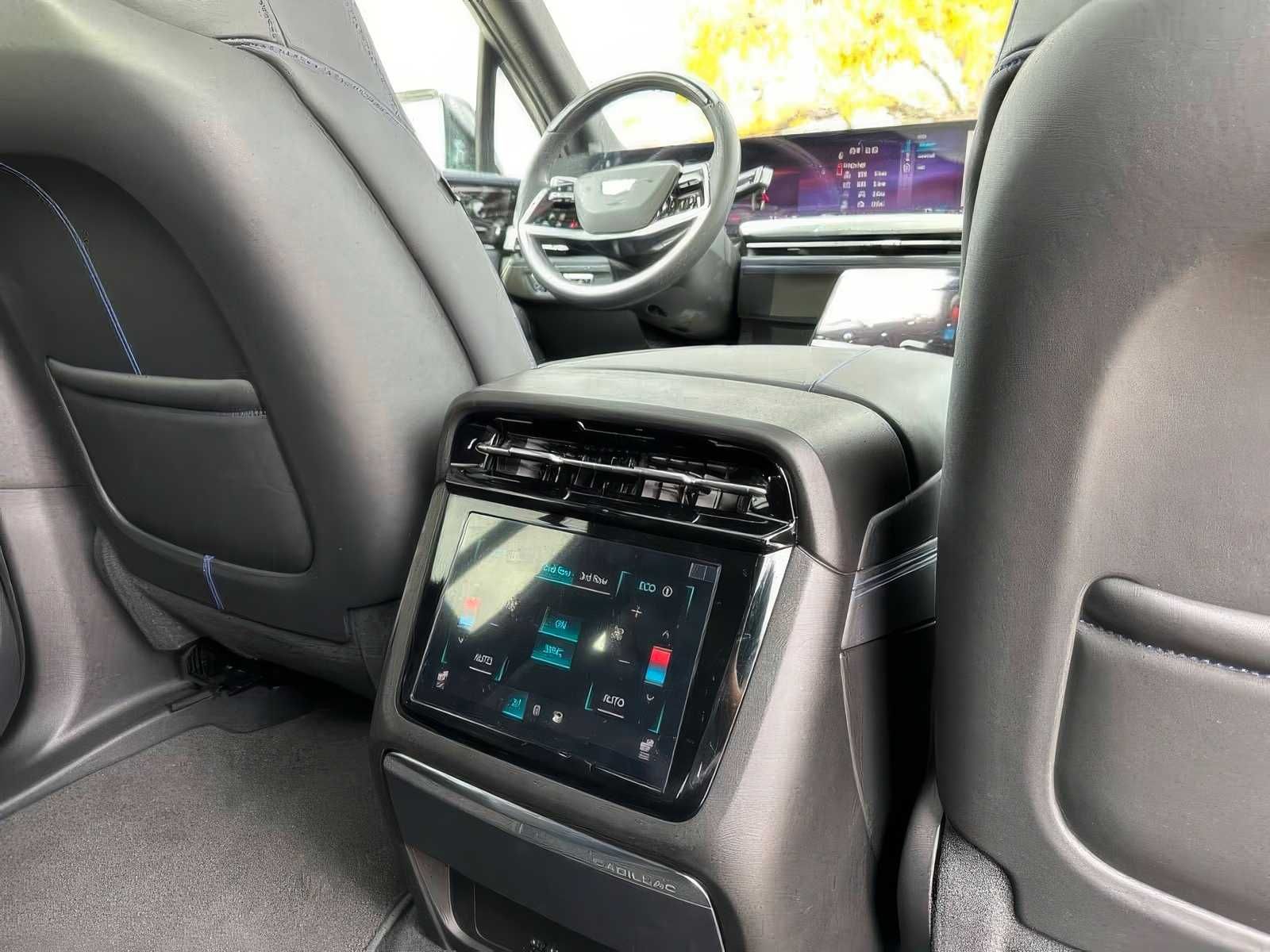2025 Cadillac Escalade IQ Sport 1