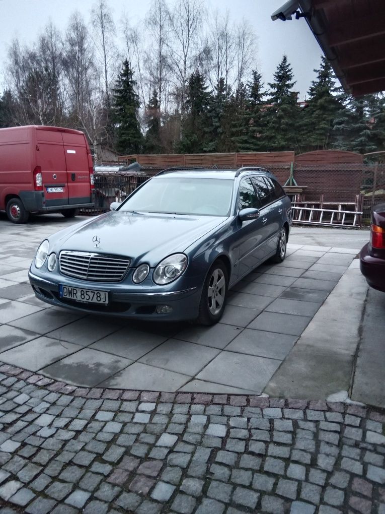 Mercedes E klasa 270