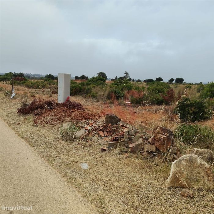 Terreno Rústico com 10.386 m² | Vale da Ursa – Guia, Albufeira