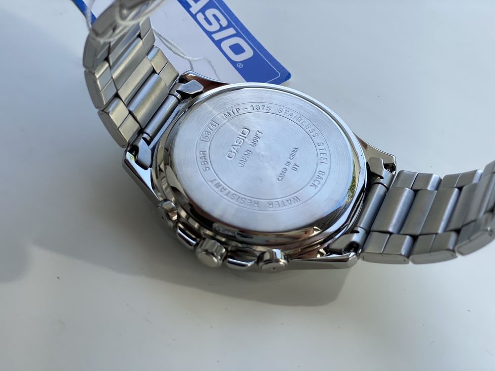 чоловічий годинник CASIO WR 50M