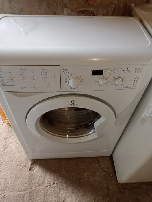 Продам стиральную машину