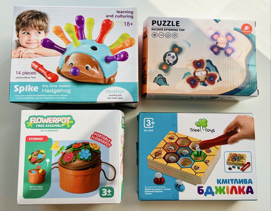 Розвиваючі іграшки, сортер, конструктор, розвиток мотороки