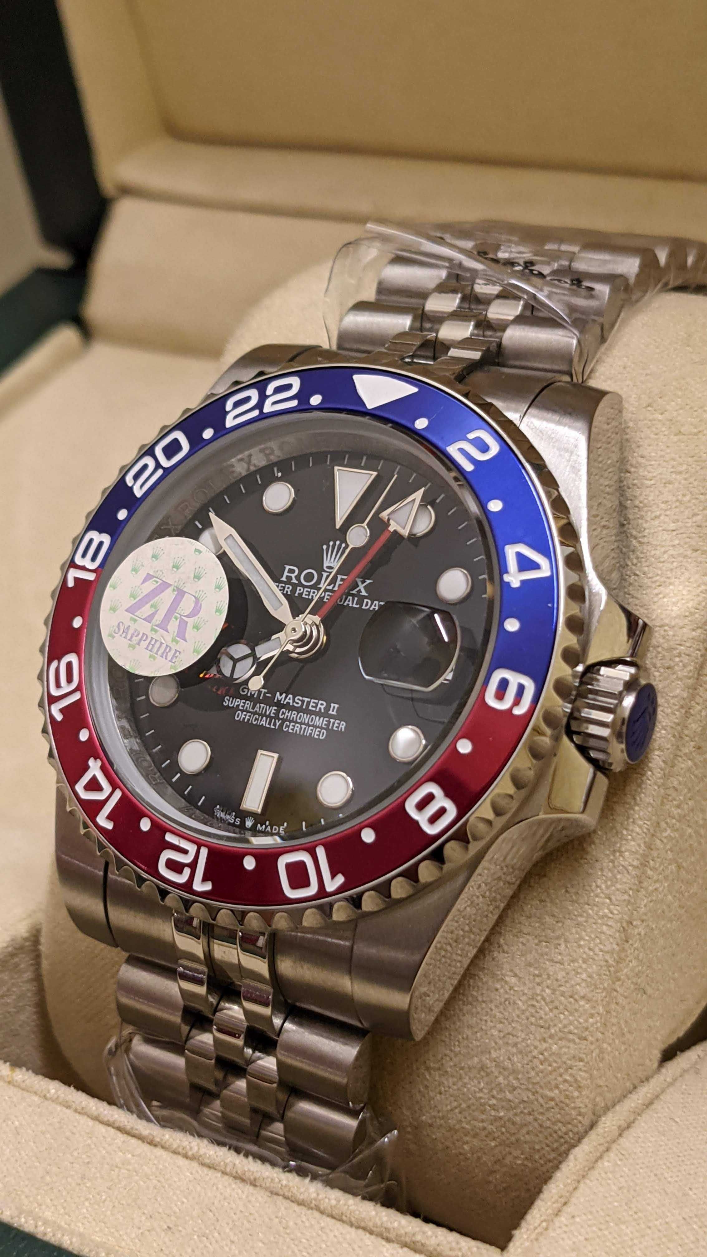 Rolex GMT-Master II Pepsi Lux