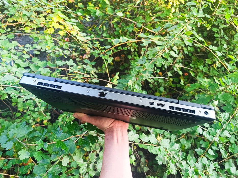 6 ядер Ігровий ноутбук DELL i7 8850H/32gb/512gb/Nvidia P3200 6GB