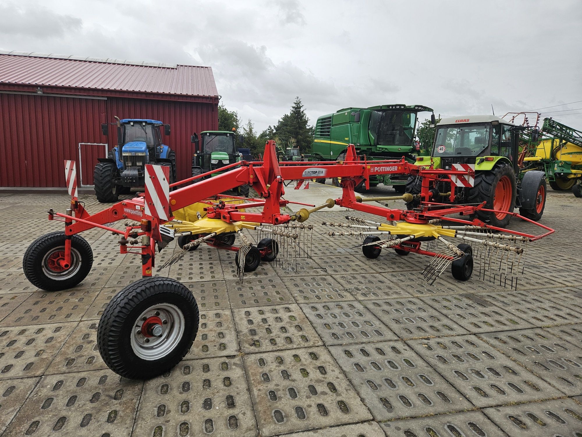 Zgrabiarka pottinger eurotop 651 a 2008 rok idealny stan claas fella