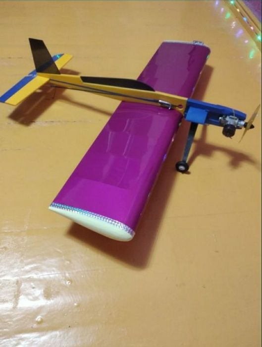 Авиамодель кордовая учебная.