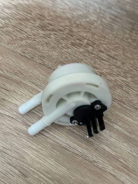 Przepływomierz do Ekspresu Cecotec Cremmaet Compactccino 1350 W