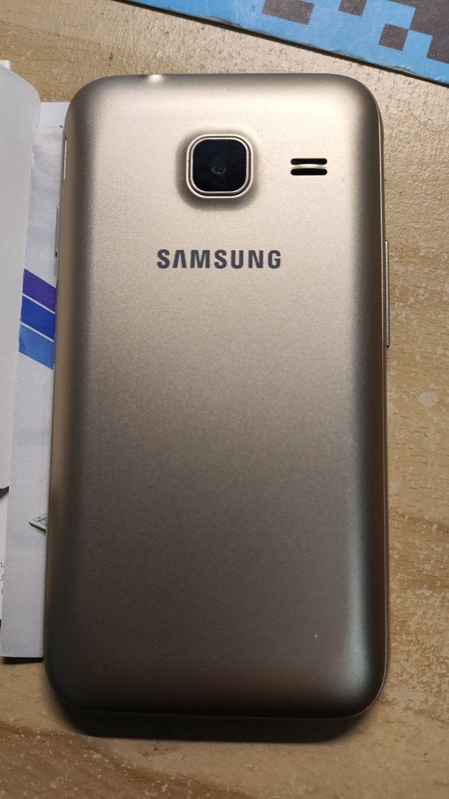 Samsung galaxy j1 mini 1/8gb памяті ідеальному стані