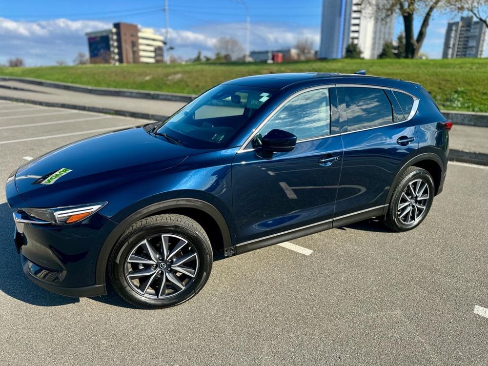 Mazda CX-5.